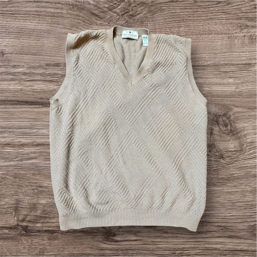 Vintage tan John Ashford golf sweatshirt vest large  100 % cotton cable knit